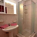 Ornela Appartement *